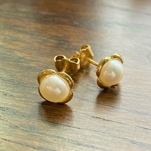 Pearl Stud earrings International Pearl Centre Ltd. 3-664660 3-661083